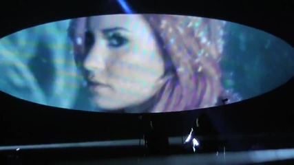 Прекрасната!!! Demi Lovato _ Remember December_ концерт в Индианаполис 30/03/2014