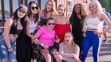 The Total Divas са готови за 8-ми сезон!