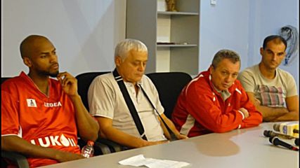 Докузовски: Някои играчи живеят в собствен свят, време е да влязат в света на Лукойл