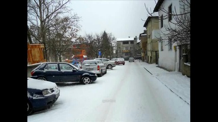 Снегът в Сандански- всяко чудо за три... часа