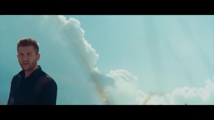 Vasilis Dimou - Den Me Apasxolei • official video clip