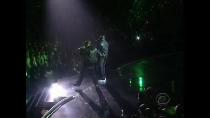 Eminem feat. Dr. Dre - I Need A Doctor (live @ Grammy Awards 2011) , hq 