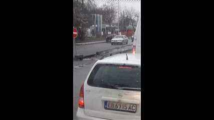 Шофиране в насрещното