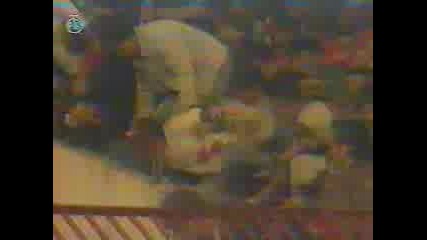 GROBARI - 2004 година