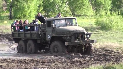 Офроуд забавление с камион Урал 375 !
