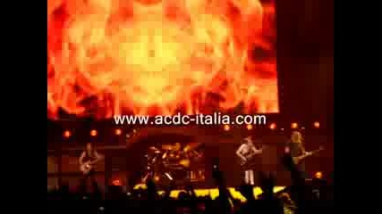 Acdc - Highway To Hell.