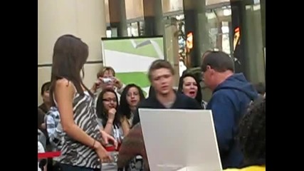 5/1/10 - Sterling Knight & Danielle Campbell signing autographs & Crowd! (hq) 