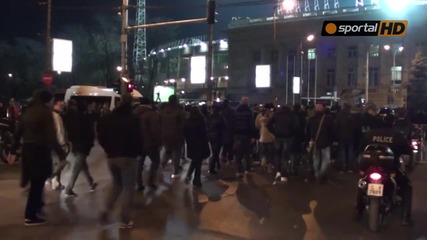 Италианските фенове на Лацио скандират "левски" в София