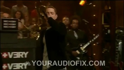 Eminem - Wont Back Down Live [2010]