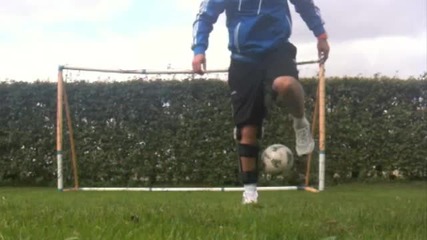 Learn an easy but cool football trick - soccer skills
