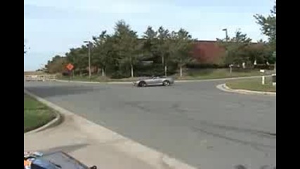 Honda S2000 (burnout doing 360s) 