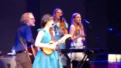 She & Him - Magic Trick 7/18/10 (zooey Deschanel music) Hollywood Bowl