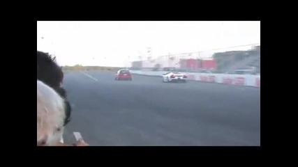 Honda Civic vs Lamborghini Murcielago 