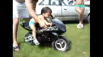 Бебе моторист хи-хи