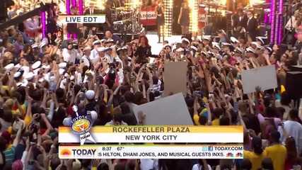 Rihanna - S & M ( Today Show Live )