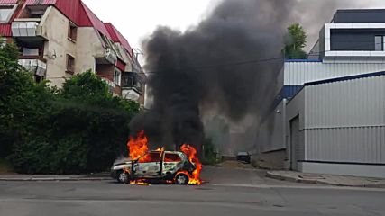 Изгоряла кола