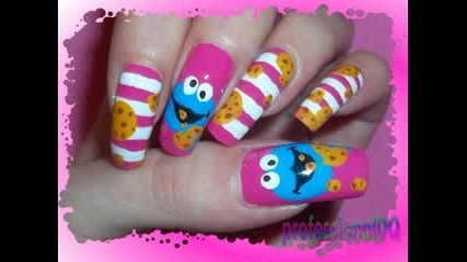 Stripey Cookie Monster Nails!