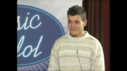 Music Idol ( шест кокошки )