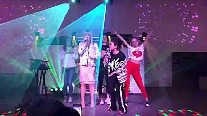 Наташа Королва, Алекса Астер и Тарзан на сцене Jasmin Event Center