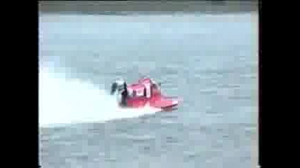 Скутери Sven Krekels F - 4 Powerboat Test.flv