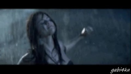 Selly in the rain