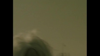 Marilyn Manson - I Don't Like The Drugs (but The Drugs Like Me)