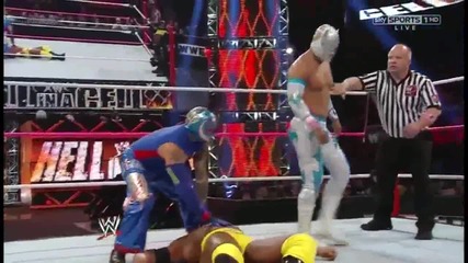 Standing Leg Drop & Springboard Moonsault - Rey Mysterio & Sin Cara