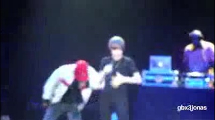 Justin Bieber Screaming