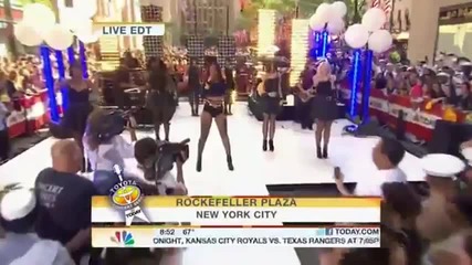 Rihanna - What's My Name (live on Today Show )