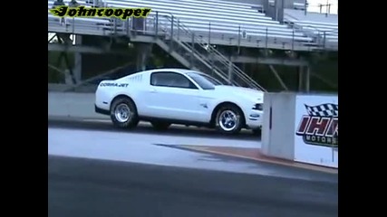 Ford Mustang Cobra Jet в действие