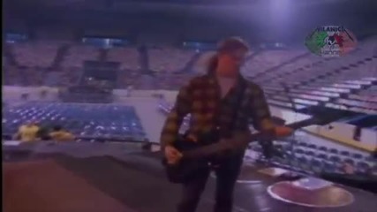 Metallica - Open legs for a different view