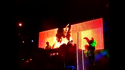 Armin Van Buuren Cacao 2011 - Fell Soo Goog (live)