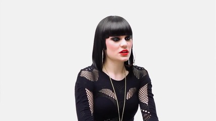 Jessie J - Talks Tinie Tempah (vevo Lift)