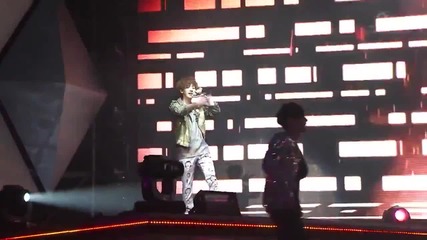 Live exo kris chanyeol - two moons