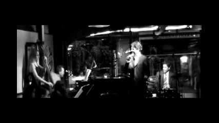 Celia Sings Sinatra - The Best Is. 