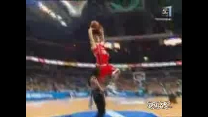 Girl Owned In Slam Dunk Contest