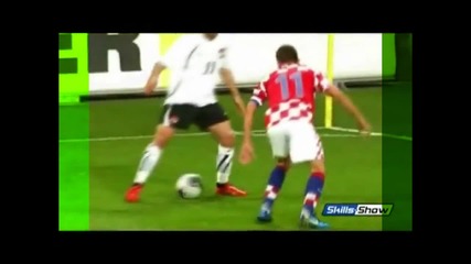 Футболните трикове и умения през сезон 2010/2011 - началото. 