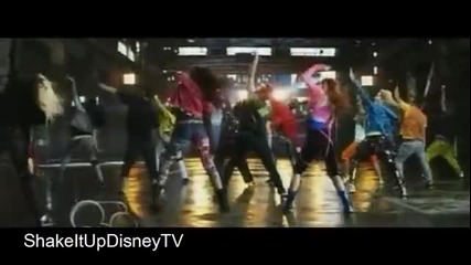 П Р Е В О Д !! Zendaya Coleman ft Bella Thorne- Watch Me ( Official ) * H D *