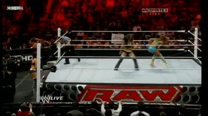 Wwe Raw 11.04.2011 Част 2/10 Hd