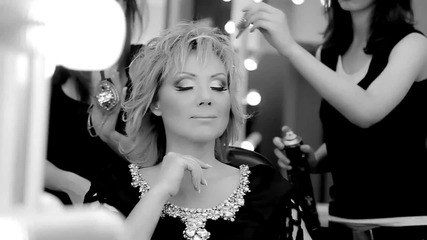 Lepa Brena - Metak sa posvetom