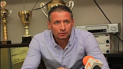 Кушев: Говорихме с Венци Стефанов – засега оставам