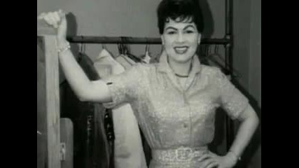 Patsy Cline - Why Cant He Be You 