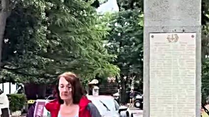 МВР проверява сигнал за автомобил в парка на Созопол, според очевици колата е на Емрах Стораро