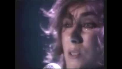 How Am I Supposed To Live Without You Laura Branigan Live 