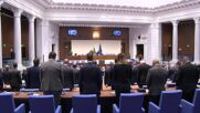 Депутатите почетоха Димитър Пенев с минута мълчание