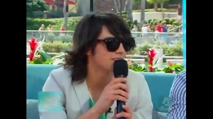 Jonas Brothers on Ellen (high Quality_full) - Part 1