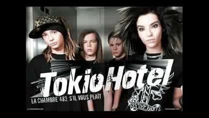 Момиче Пее Monsoon By Tokio Hotel