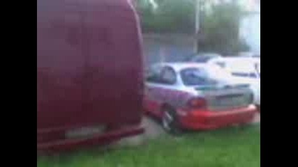Ludi 6matki biagat ot zombi