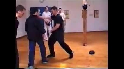 Супер бърз каратист