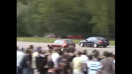 Mercedes Clk 63 Amg Vath V8 vs. Vw Golf 1 Turbo